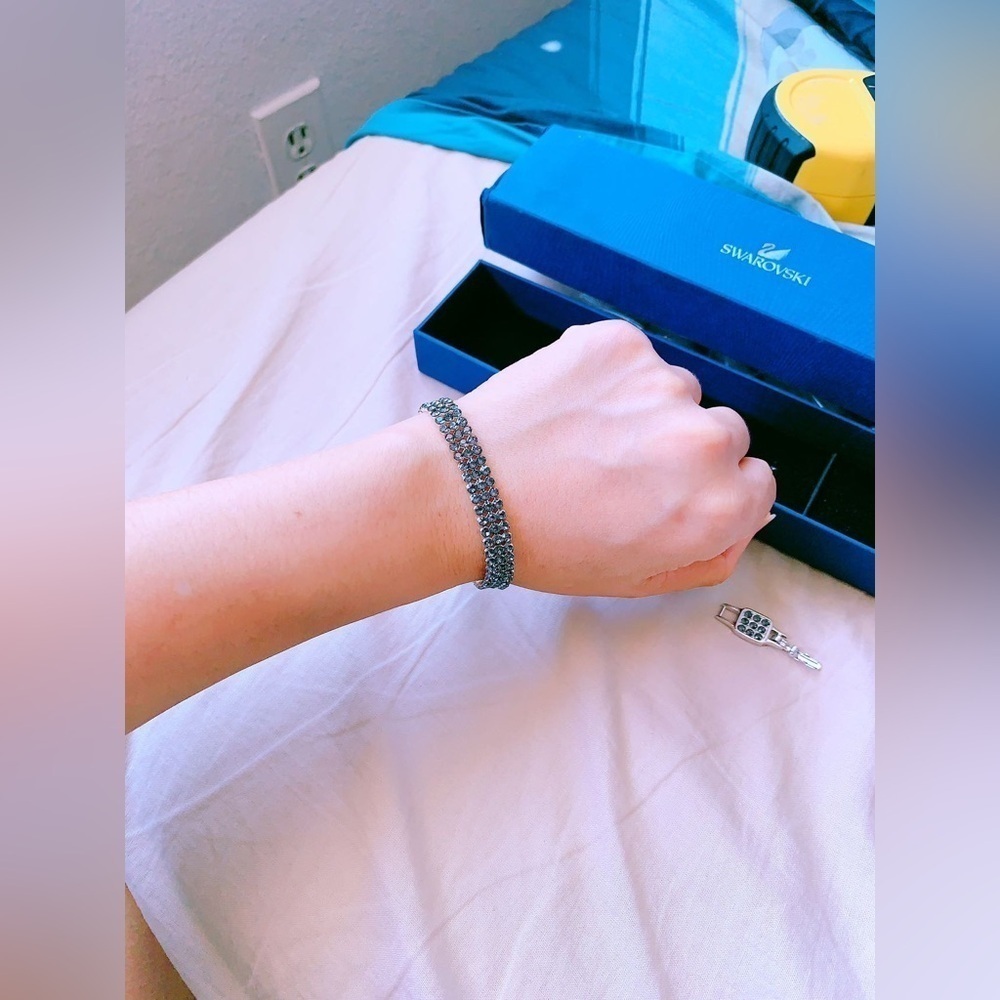 NWOT‎ Swarovski Ruthenium Bracelet adjustable